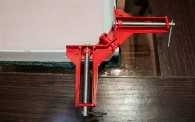 What are Corner Clamps: Everything You Should Know About Corner