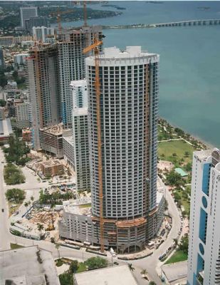 opera tower miami